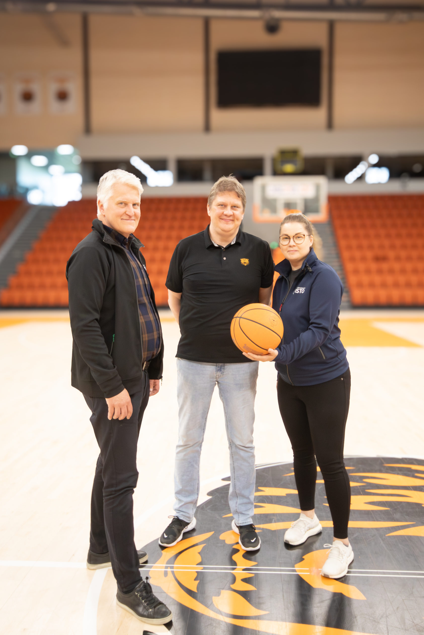 www.karhubasket.fi