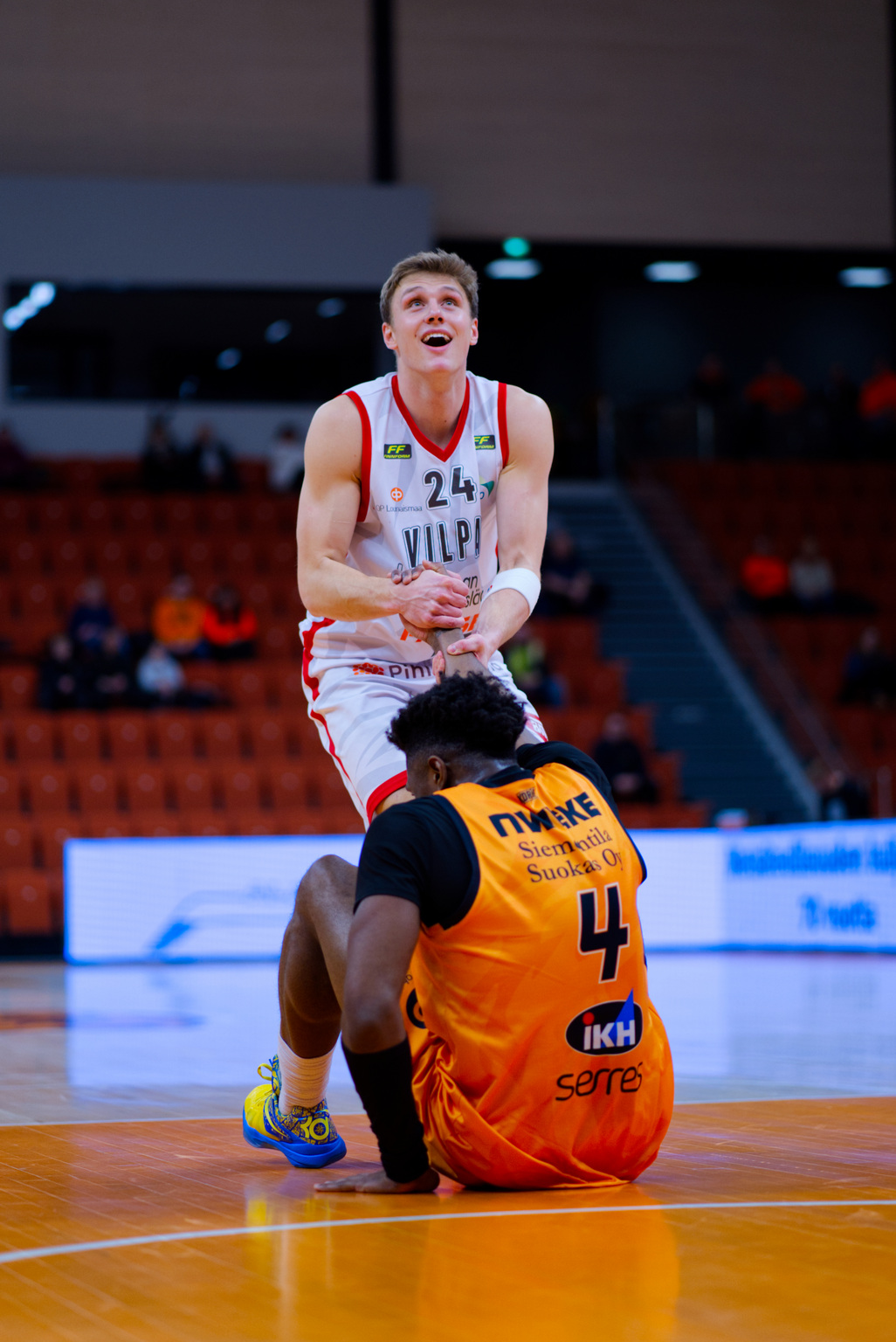 Karhubasketille kauden ensimmäinen kotitappio